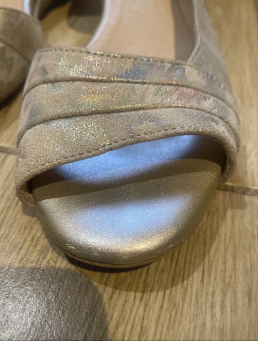 Eleganckie skórzane baleriny Venezia numer 37