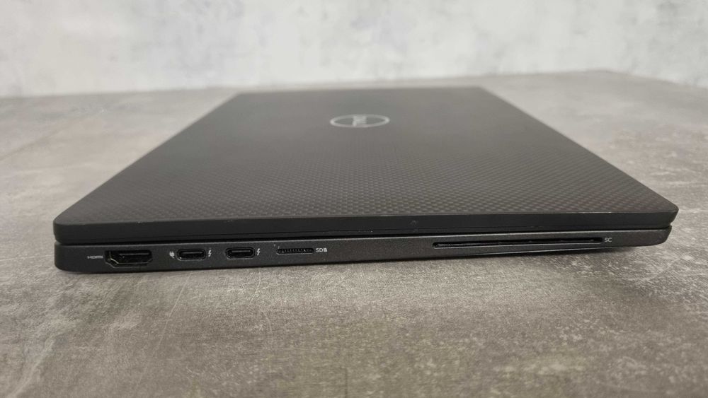 ВІП клас  | DELL 7410 2022р I7 - 10610U DDR4 - 16 SSD M2 NVMe 512