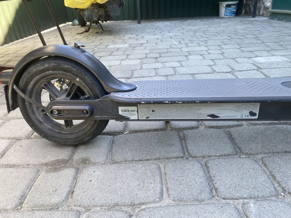 Продам електро самокат ксіомі