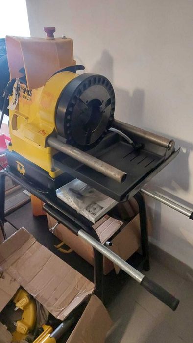 Vendo novo - maquina roscar (4") e ranhurar (12") REMS