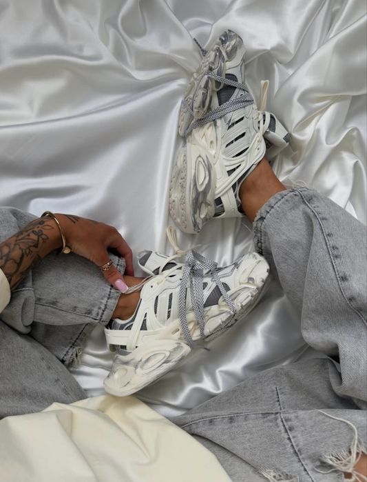 Кросівки жіночі Adidas Vento XLG White Silver