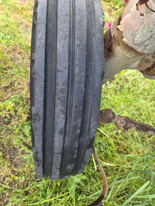 Koła przednie do Ursusa C4011, C355  cena za 2 szt.- koła na powietrzu