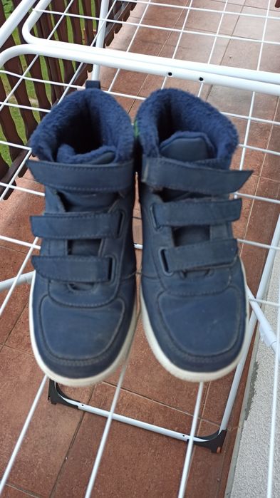 Buty jesienno-zimowe z ociepleniem w środku