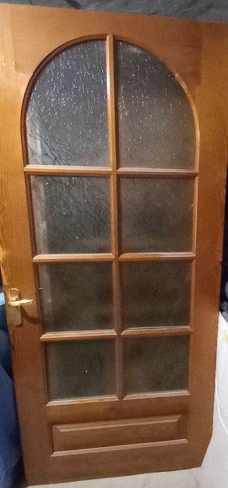 Дім,вікна,двері.