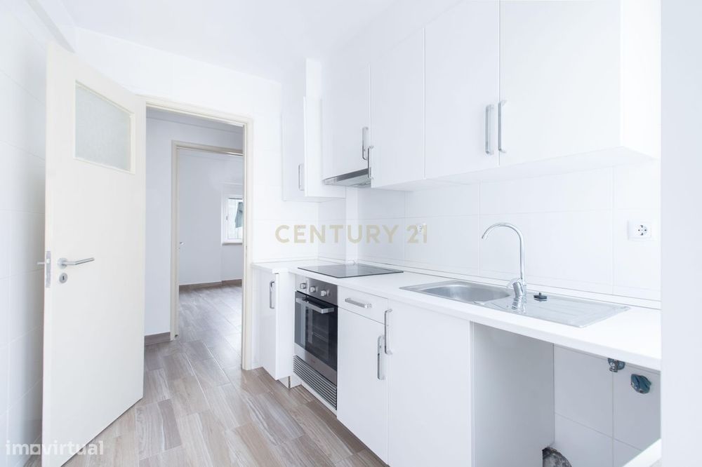 Apartamento T2 Totalmente Remodelado | Moscavide, Lisboa — Moscavide E Portela, Lisboa