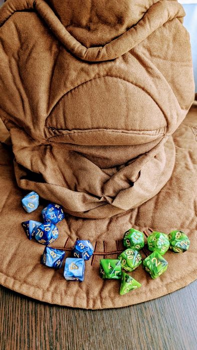 DnD Кубики разной формы для игры подземелья и драконы детям цифры