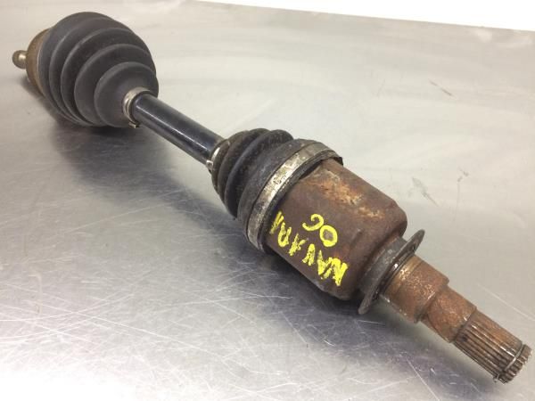 Transmissão frente esquerda NISSAN NP300 Navara Pick Up (D40)