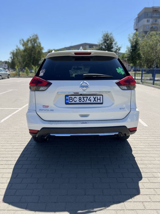 Nissan rogue 2018