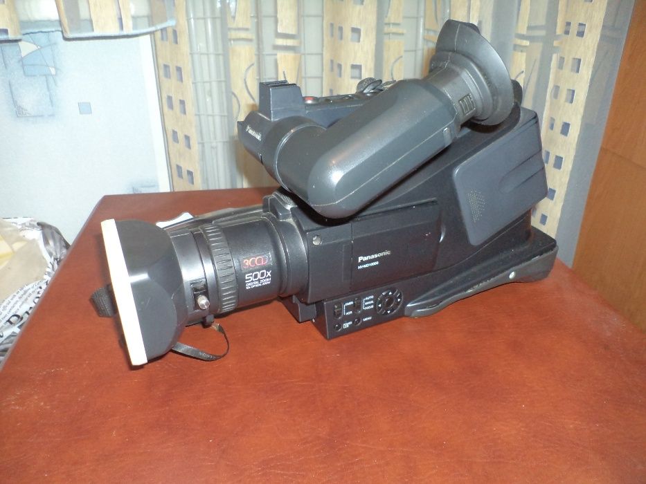 продаю видеокамеру