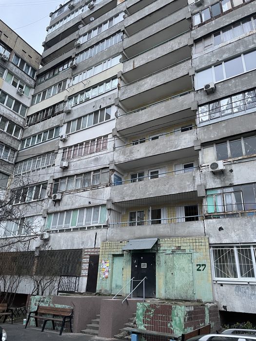 Продам 1к квартиру з новим ремонтом Березинка