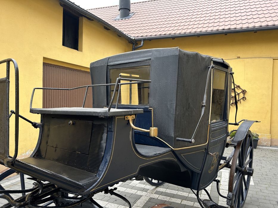 Lando, landauer powóz konny