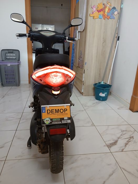 Moto elétrica Vespy GT