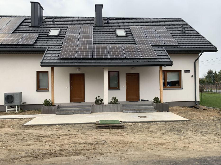 Układanie kostki brukowej, brukarstwo.