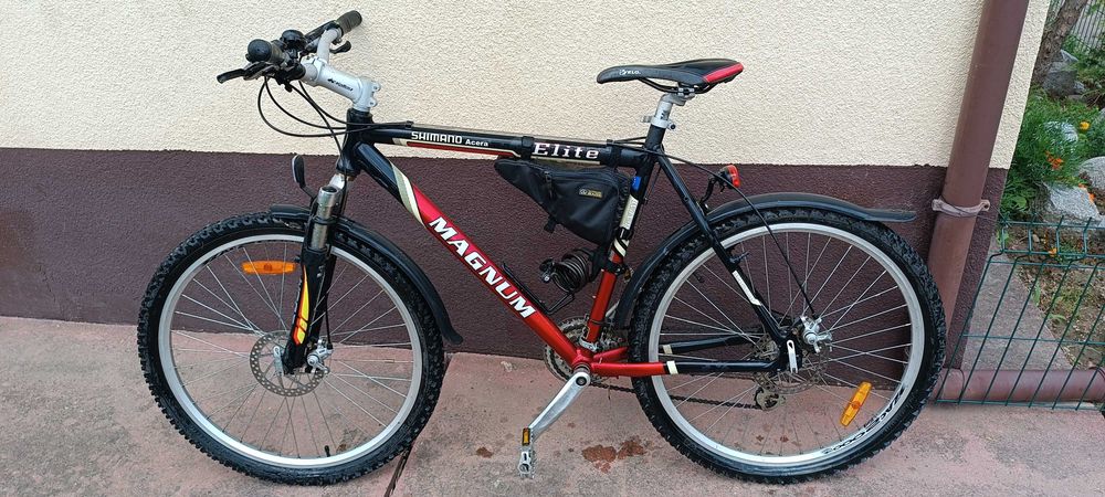 rower Magnum Elite Shimano Acera