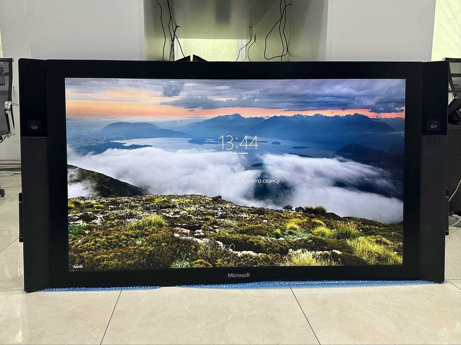 Інтерактивний дисплей Microsoft Surface Hub 55" Touch / i5-4590 / 8GB / 128SSD