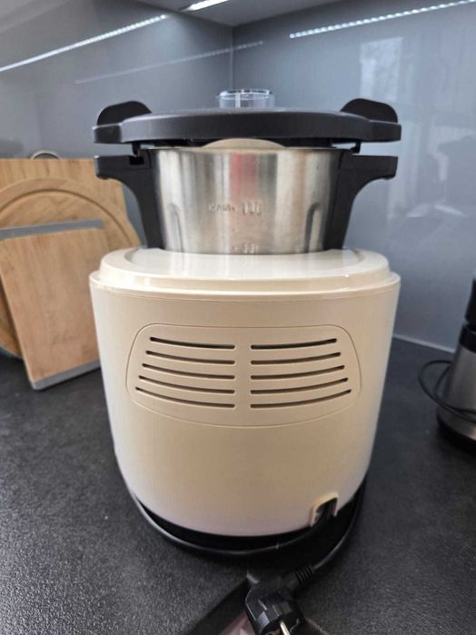 Robot kuchenny Lidlomix Silvercrest SKMC 1200 B2