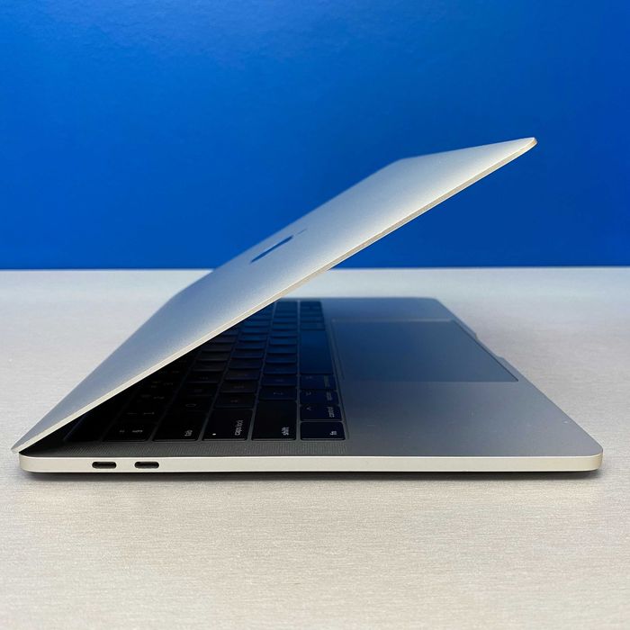 Apple MacBook Pro 13" Touch Bar - A1706 - Mid 2017 (i5/16GB/256GB SSD)