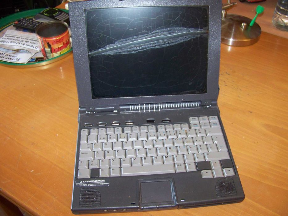 computador antigo COMPAQ para peças