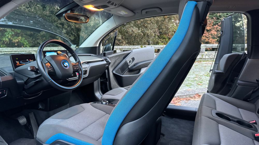 BMW i3 120ah 2021 com apenas 35.000km Impecável