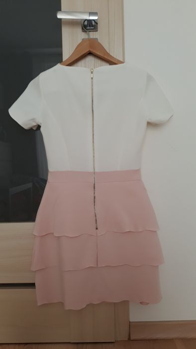 Różowa sukienka Roco