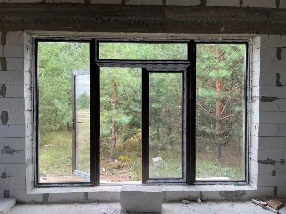 Будинок 130 м² на 9,27 сотки серед сосен — централізовані комунікації, покращена комплектація, огороджена територія