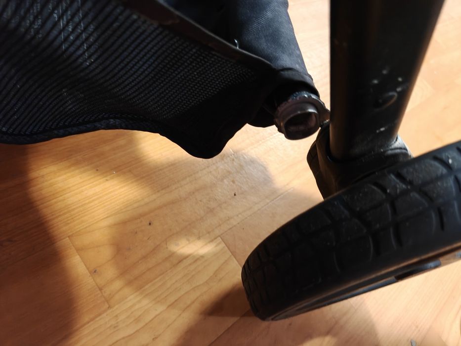 Продам дитячу коляску Chicco