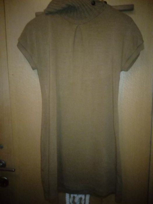 1Vestido Stradivarius, 2 Zara