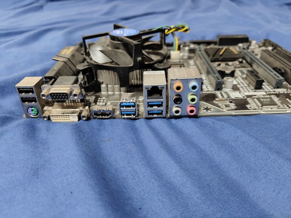 Материнська Плата GIGABYTE GA-Z170-D3H під ремонт/ на запчастини
