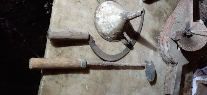 Pequenas ferramentas antigas