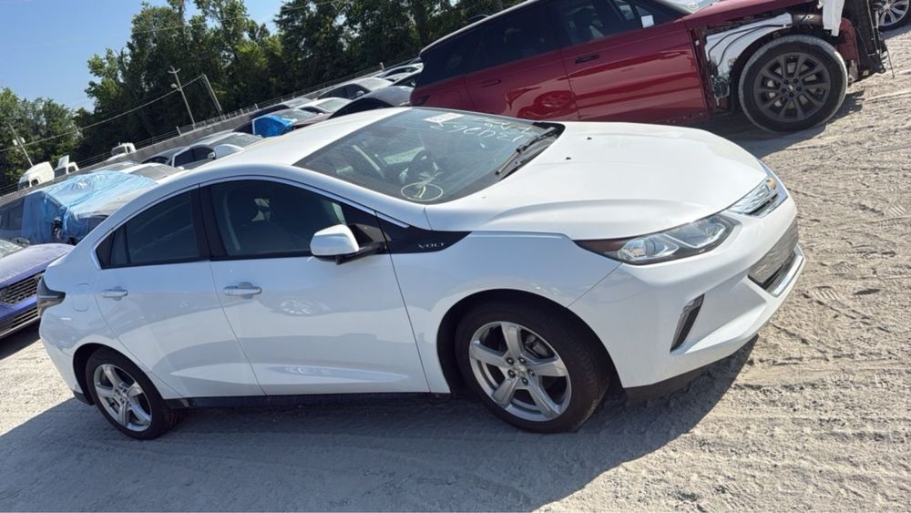 Chevrolet Volt 2 плагін гібрид