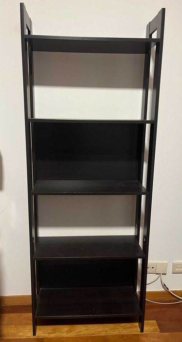 Vendo eletrodomésticos e móveis - saída do país