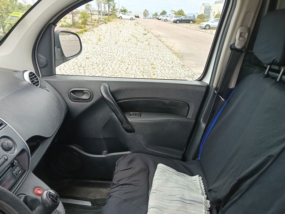 Kangoo em ótimo estado de tudo