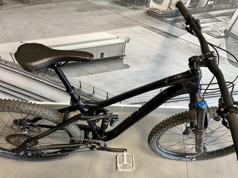 Kellys Eraser 90 karbon Enduro 160 rozm M Fox 36 DT Swiss XT