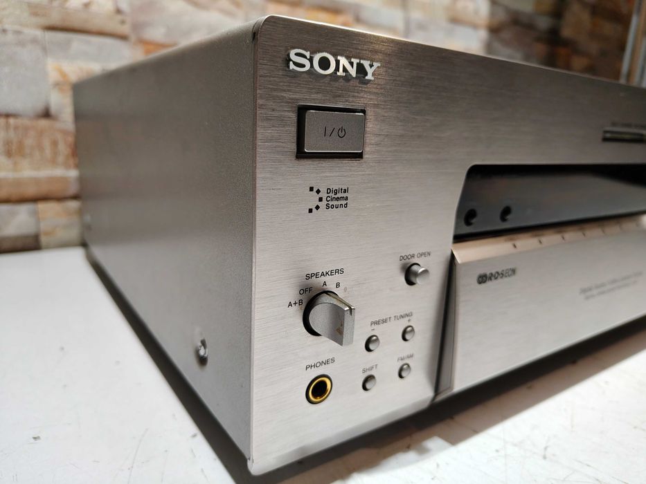 Amplituner Sony STR-DB930