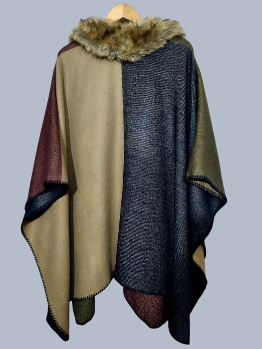 Шикарное пончо, накидка.