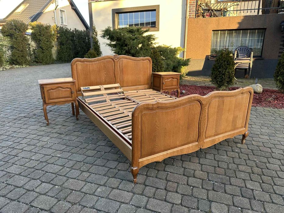 Ludwikowskie łóżko stekaż stoliki sypialnia  Ludwik XV