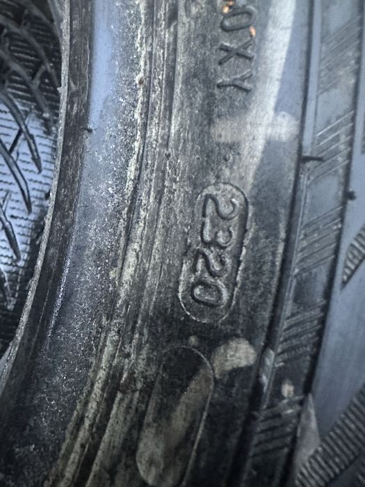 Шини зима 225/55 R18 Nokian резина комплект