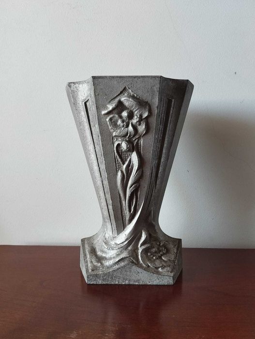 Vaso Alumínio Fundido Francês Art Deco