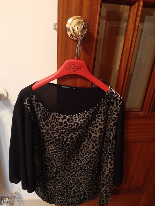 Blusas em bom estado