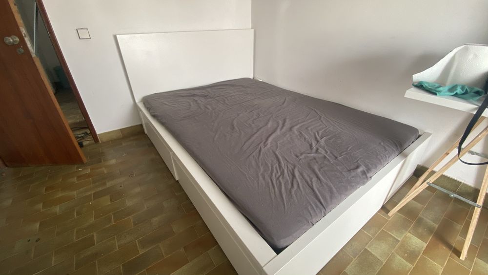Cama IKEA MALM 160x200 com 2 gavetas e estrado