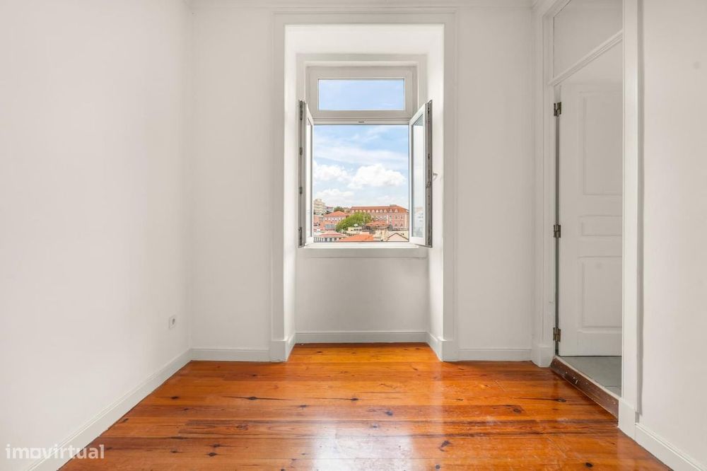 Apartamento T3 + 1, Castelo, Lisboa