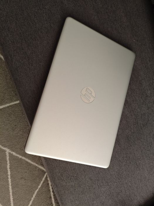 Laptop hp i5 windows 11 ssd