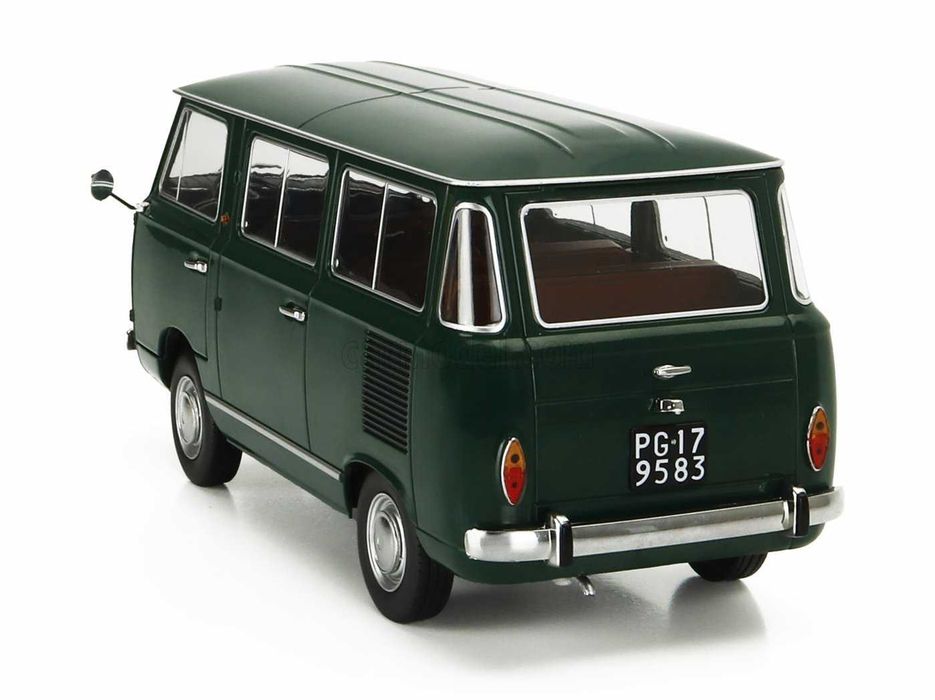 Model 1:18 Mitica Fiat 850 Familiare serie-2 1970 green/brown interior