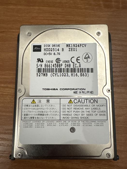 Dysk retro z 1996r. 527MB Toshiba