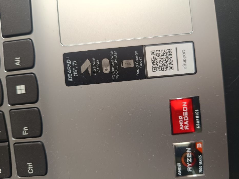 Notebook Lenovo semi novo