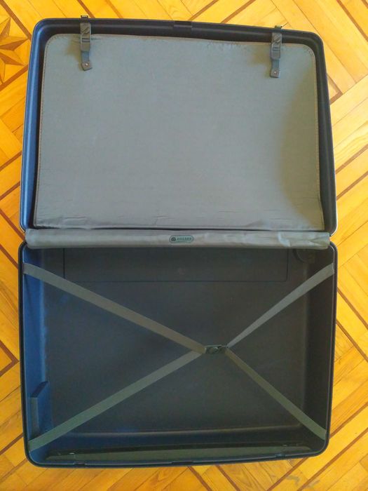 Чемодан DELSEY из поликарбоната Франция, противоударный.Валіза. Сумка.