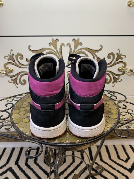 Белые кожаные кеды кроссы замшевые кроссовки nike air jordan 1 retro