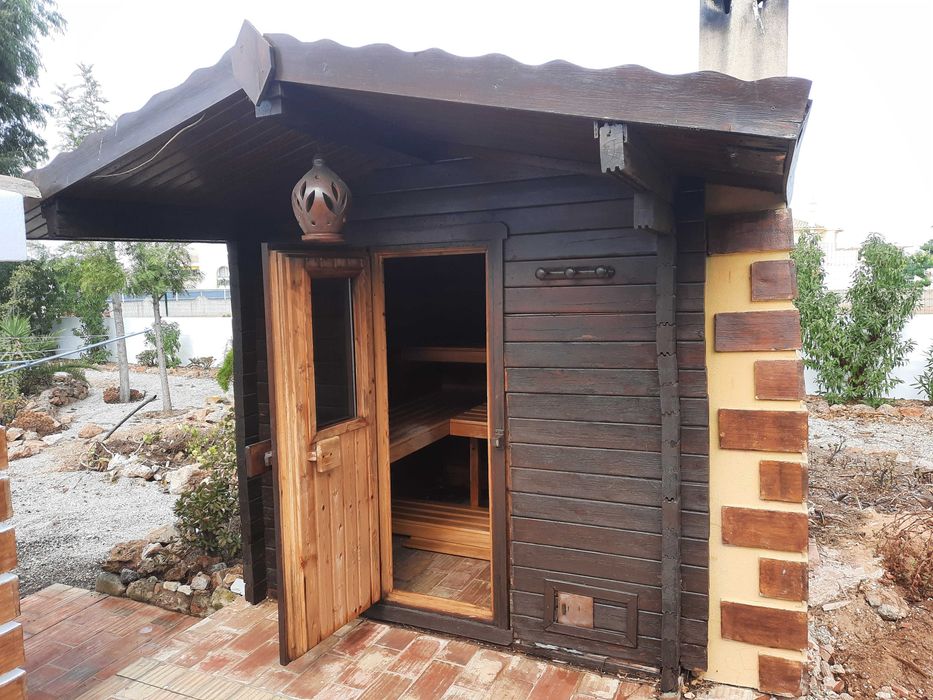 Sauna "Knüllwald Helo" de Alemanha, 2m x 2m, com forno