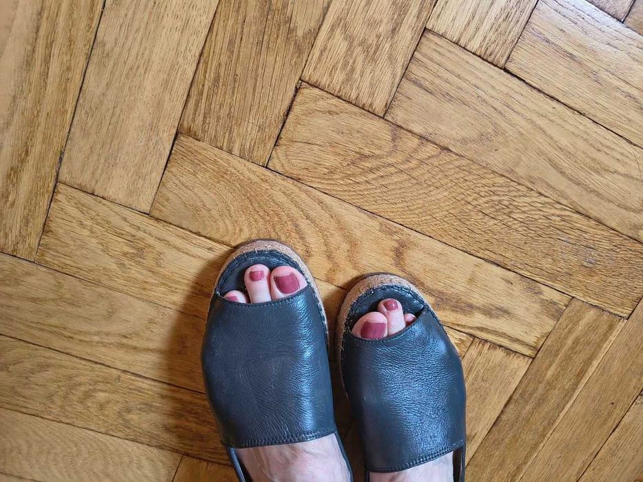 Espadryle Venezia z odkrytymi palcami, nr 41