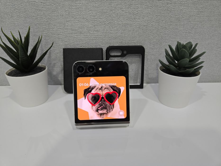 Продам Samsung Galaxy Flip 5 8/512Gb Cream!